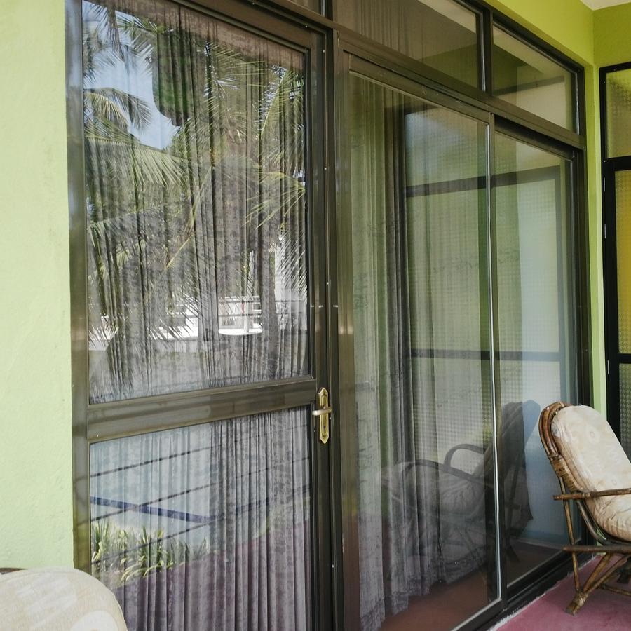 Rock Bite Hotel Morjim Exterior photo